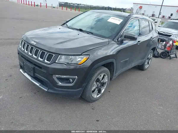 3C4NJDCB7JT104481 2018 JEEP COMPASS - Image 2