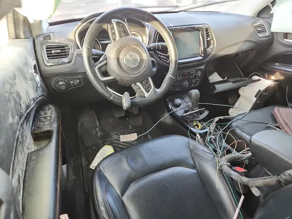 3C4NJDCB7JT107476 2018 JEEP COMPASS - Image 8
