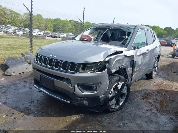 3C4NJDCB7JT116596 2018 JEEP COMPASS - Image 2