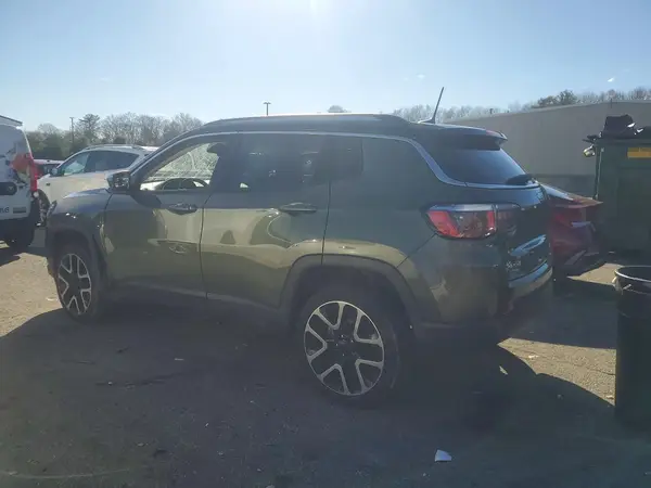 3C4NJDCB7JT117909 2018 JEEP COMPASS - Image 2