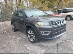 3C4NJDCB7JT135570 2018 JEEP COMPASS