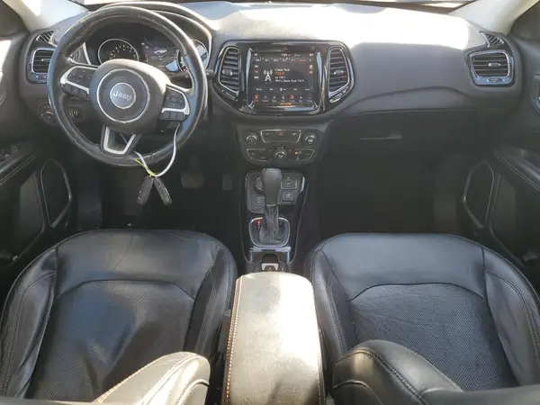 3C4NJDCB7JT135651 2018 JEEP COMPASS - Image 8