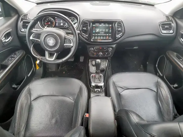 3C4NJDCB7JT135679 2018 JEEP COMPASS - Image 8