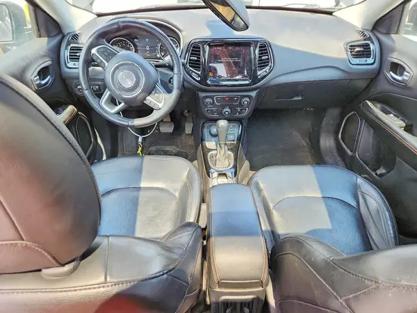 3C4NJDCB7JT135696 2018 JEEP COMPASS - Image 8