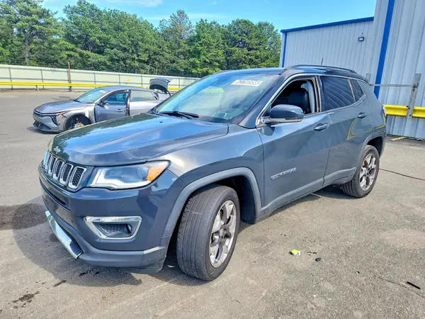 3C4NJDCB7JT143992 2018 JEEP COMPASS - Image 1