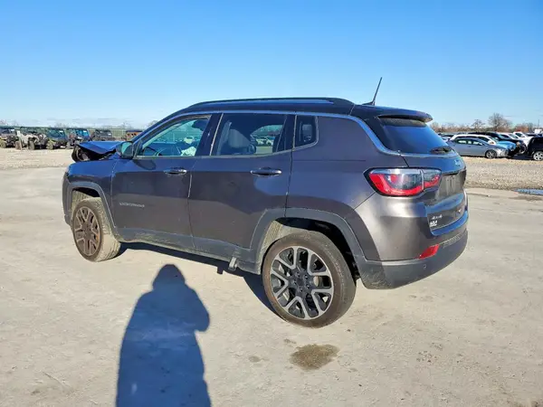 3C4NJDCB7JT179603 2018 JEEP COMPASS - Image 2