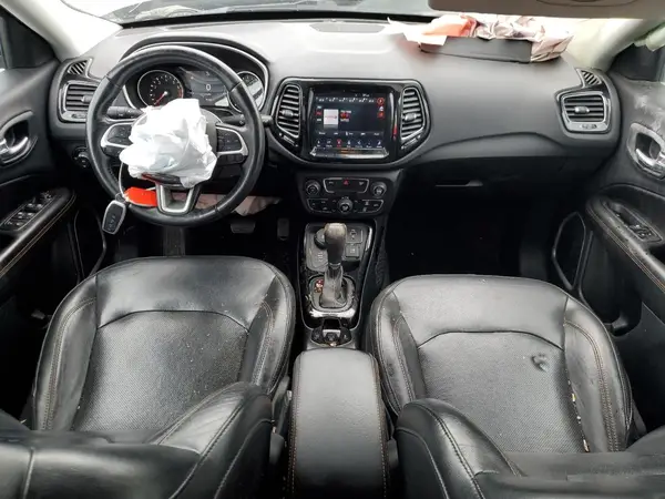 3C4NJDCB7JT200286 2018 JEEP COMPASS - Image 8