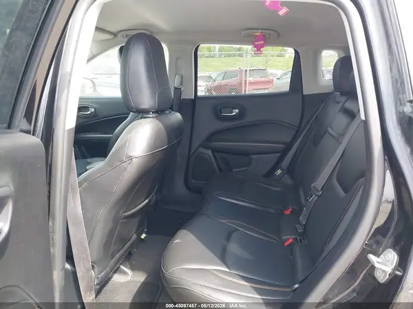 3C4NJDCB7JT201745 2018 JEEP COMPASS - Image 8