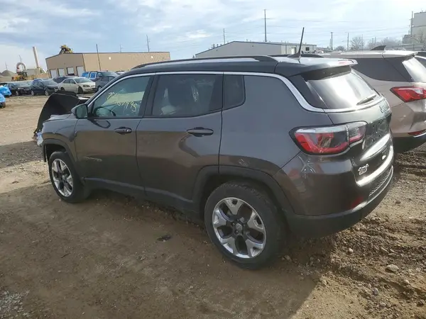 3C4NJDCB7JT221932 2018 JEEP COMPASS - Image 2