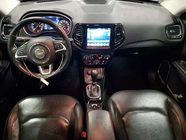 3C4NJDCB7JT221932 2018 JEEP COMPASS - Image 8