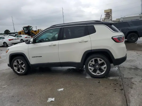 3C4NJDCB7JT222112 2018 JEEP COMPASS - Image 2