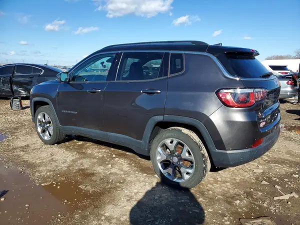 3C4NJDCB7JT222448 2018 JEEP COMPASS - Image 2