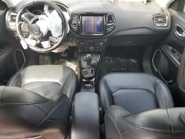 3C4NJDCB7JT246099 2018 JEEP COMPASS - Image 8