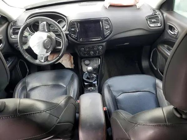 3C4NJDCB7JT246636 2018 JEEP COMPASS - Image 8