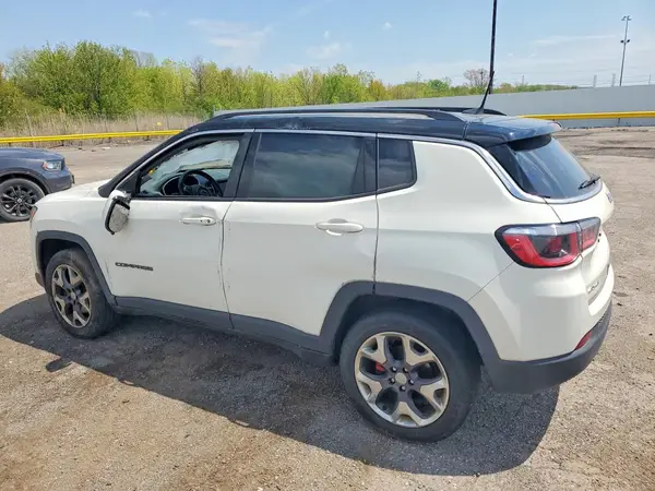 3C4NJDCB7JT266000 2018 JEEP COMPASS - Image 2