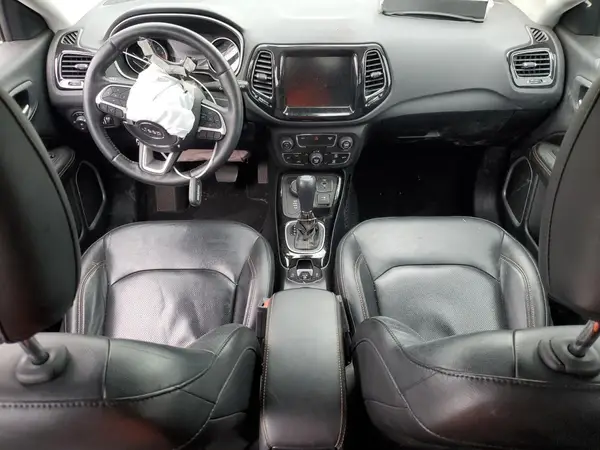 3C4NJDCB7JT266255 2018 JEEP COMPASS - Image 8