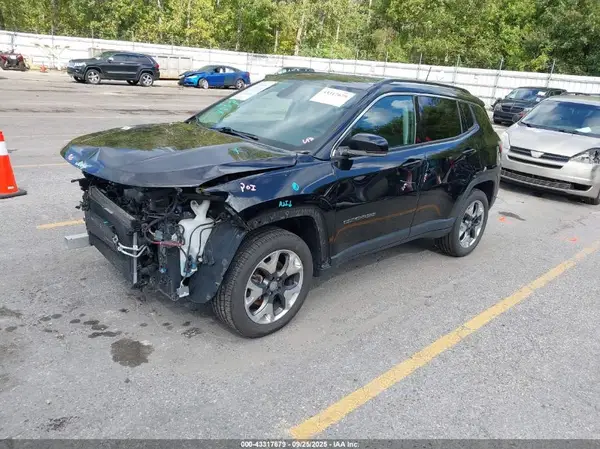 3C4NJDCB7JT266398 2018 JEEP COMPASS - Image 2