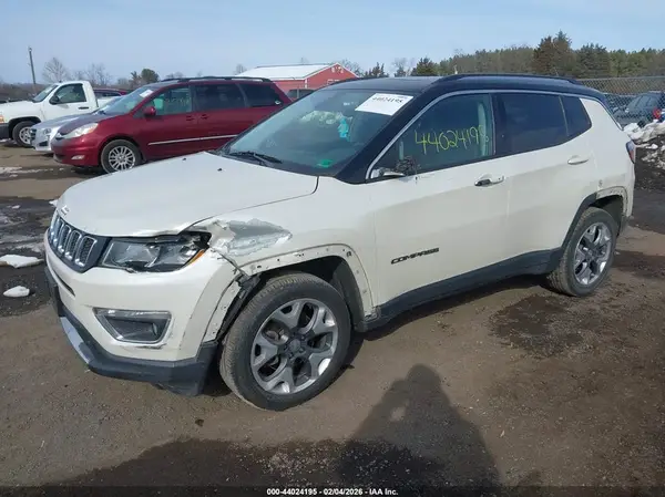 3C4NJDCB7JT280723 2018 JEEP COMPASS - Image 2