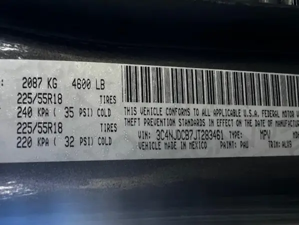 3C4NJDCB7JT283461 2018 JEEP COMPASS - Image 8