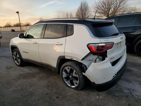 3C4NJDCB7JT302980 2018 JEEP COMPASS - Image 2