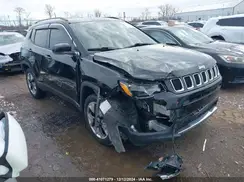 3C4NJDCB7JT329919 2018 JEEP COMPASS