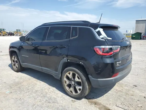 3C4NJDCB7JT341598 2018 JEEP COMPASS - Image 2