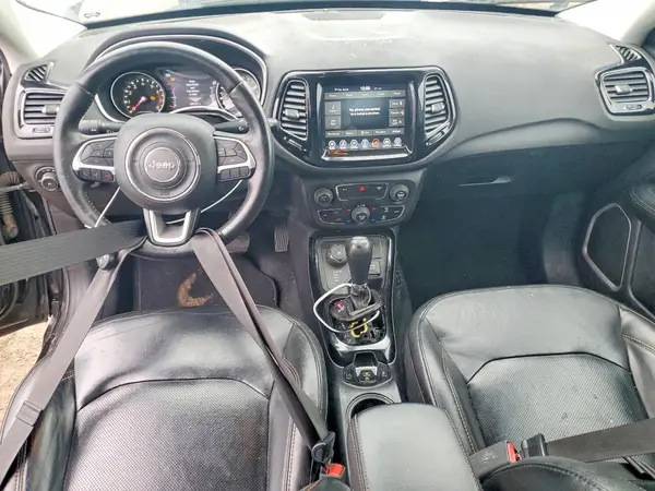 3C4NJDCB7JT354173 2018 JEEP COMPASS - Image 8