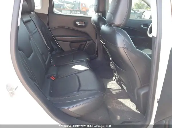 3C4NJDCB7JT359549 2018 JEEP COMPASS - Image 8