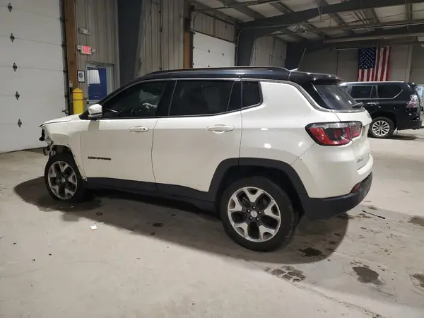 3C4NJDCB7JT360314 2018 JEEP COMPASS - Image 2