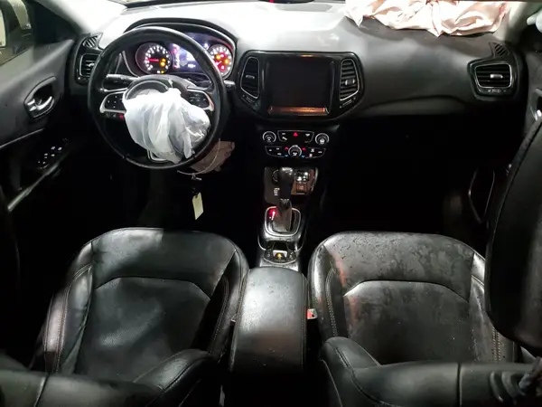 3C4NJDCB7JT365464 2018 JEEP COMPASS - Image 8