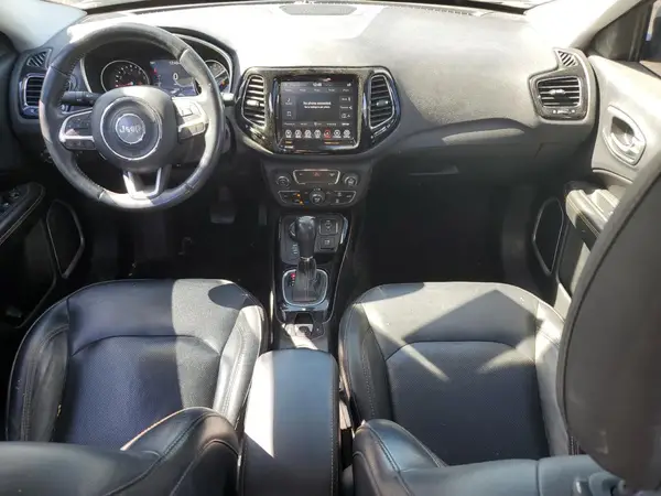 3C4NJDCB7JT365528 2018 JEEP COMPASS - Image 8