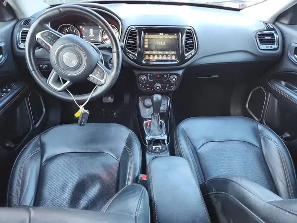 3C4NJDCB7JT397380 2018 JEEP COMPASS - Image 8