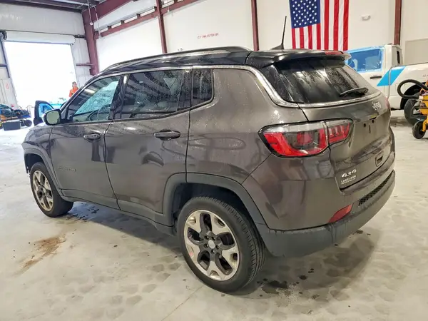 3C4NJDCB7JT398044 2018 JEEP COMPASS - Image 2