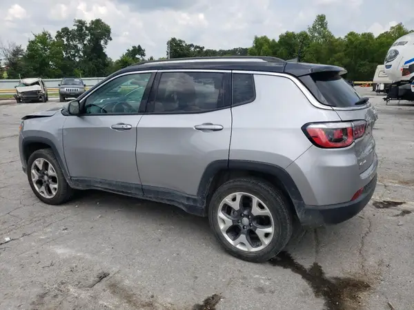 3C4NJDCB7JT437022 2018 JEEP COMPASS - Image 2