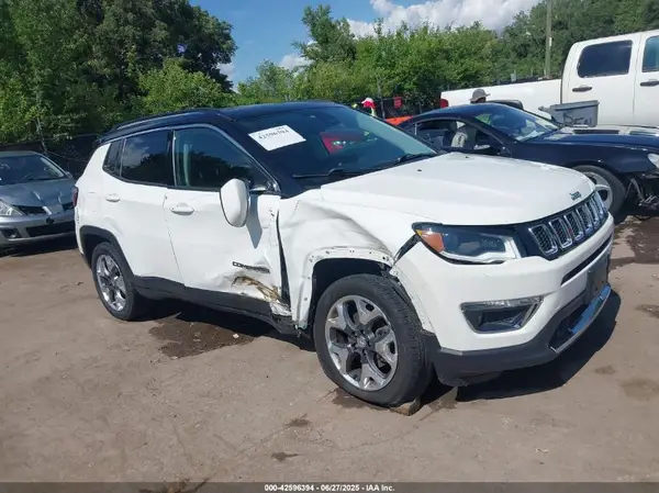 3C4NJDCB7JT454791 2018 JEEP COMPASS - Image 1