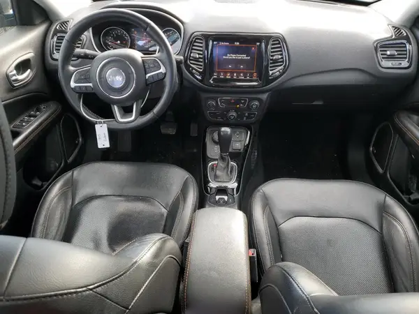 3C4NJDCB7JT470280 2018 JEEP COMPASS - Image 8