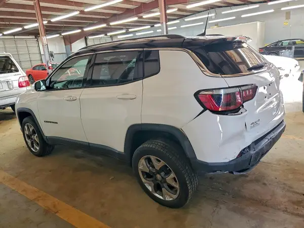 3C4NJDCB7JT480310 2018 JEEP COMPASS - Image 2