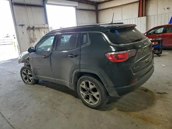 3C4NJDCB7KT594261 2019 JEEP COMPASS - Image 2