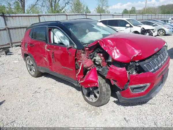 3C4NJDCB7KT596110 2019 JEEP COMPASS - Image 1