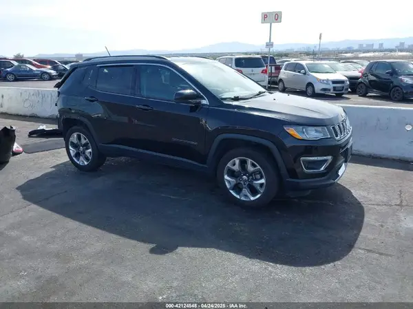 3C4NJDCB7KT596544 2019 JEEP COMPASS - Image 1