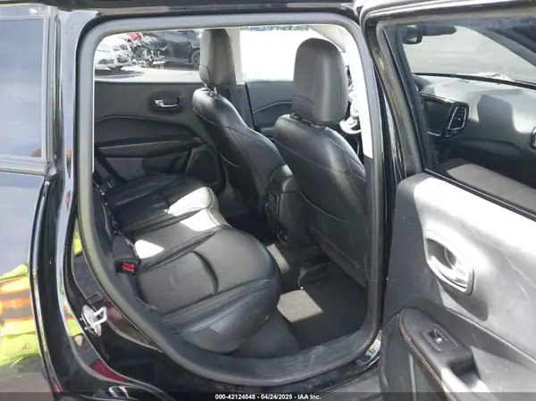 3C4NJDCB7KT596544 2019 JEEP COMPASS - Image 8