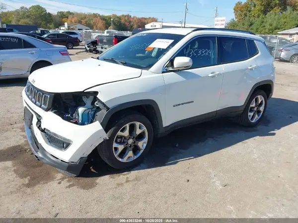 3C4NJDCB7KT620678 2019 JEEP COMPASS - Image 2