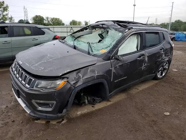 3C4NJDCB7KT638338 2019 JEEP COMPASS - Image 1