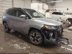 3C4NJDCB7KT638453 2019 JEEP COMPASS