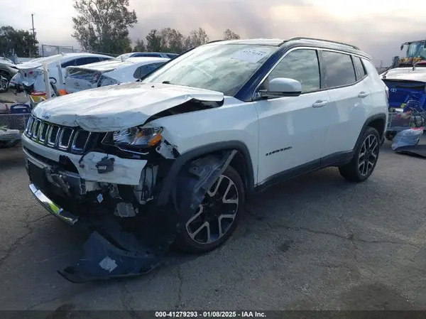 3C4NJDCB7KT645953 2019 JEEP COMPASS - Image 2