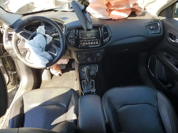 3C4NJDCB7KT666110 2019 JEEP COMPASS - Image 8