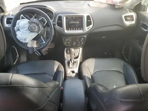 3C4NJDCB7KT668598 2019 JEEP COMPASS - Image 8