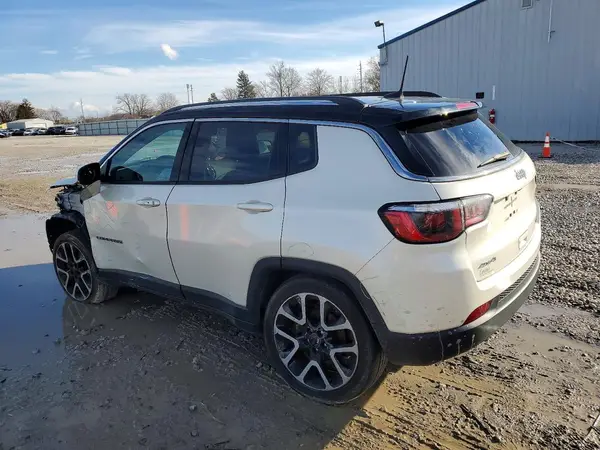 3C4NJDCB7KT682775 2019 JEEP COMPASS - Image 2
