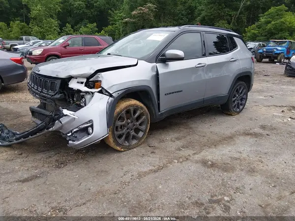 3C4NJDCB7KT697339 2019 JEEP COMPASS - Image 2