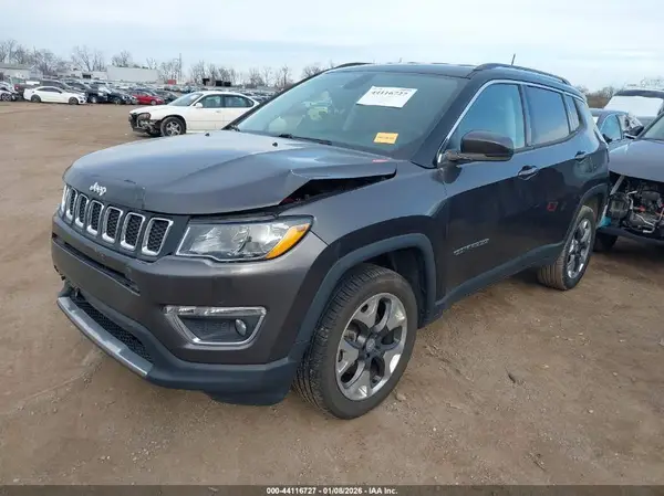 3C4NJDCB7KT713488 2019 JEEP COMPASS - Image 2